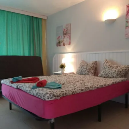 Borinquen With Heated Pool, Only 280 Meters To The Beach, Wifi Apartment