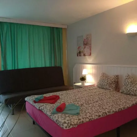 Borinquen With Heated Pool, Only 280 Meters To The Beach, Wifi Playa de las Americas (Tenerife)